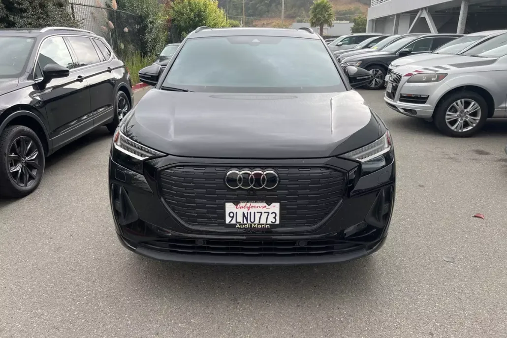 2024 Audi Q4 E-tron Prestige photo 1