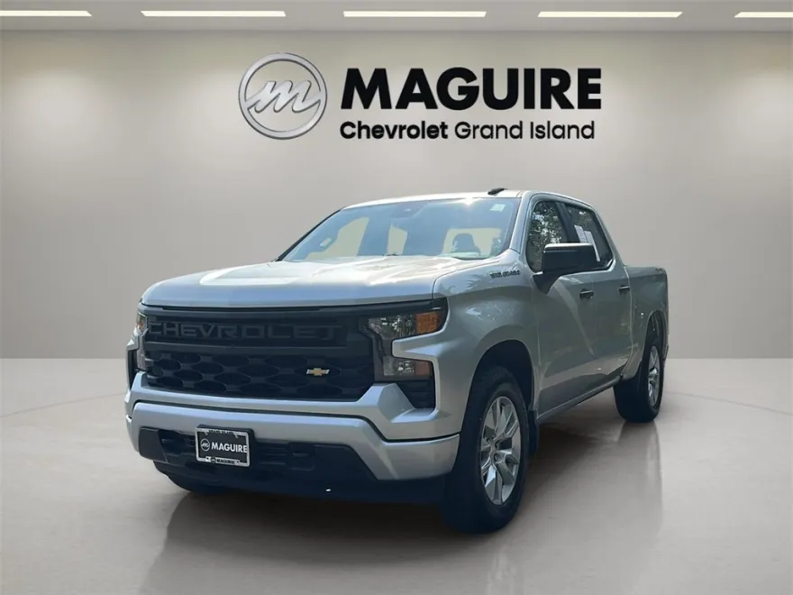 2022 Chevrolet Silverado 1500 Custom photo 1