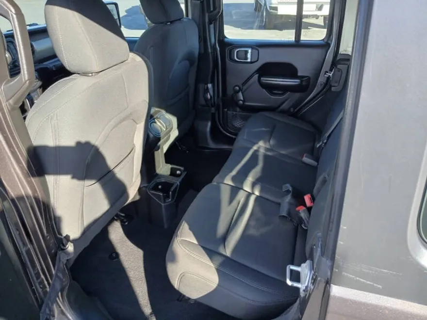2019 Jeep Wrangler Unlimited Sport photo 1