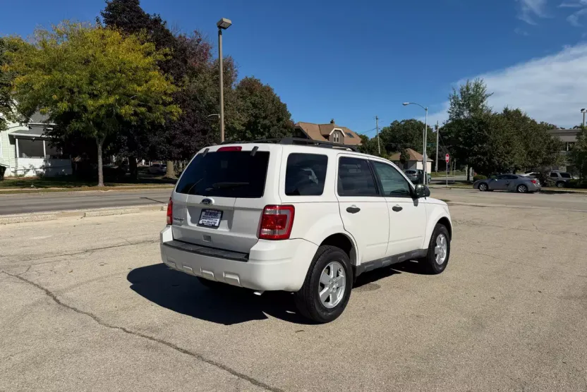 2012 Ford Escape XLT photo 1