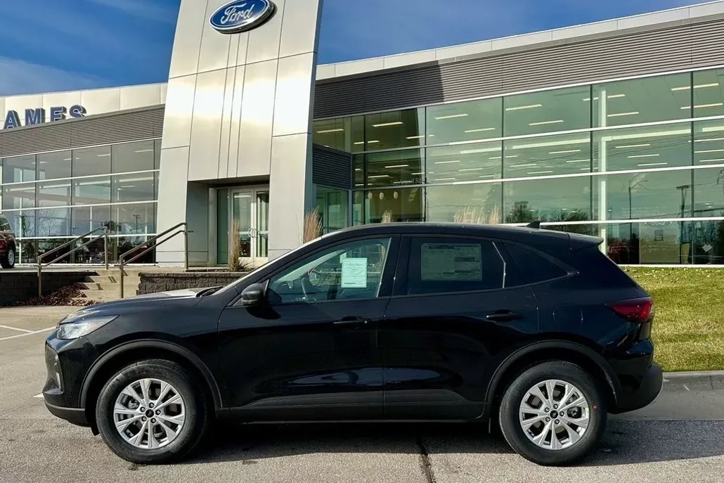 2025 Ford Escape Active photo 1