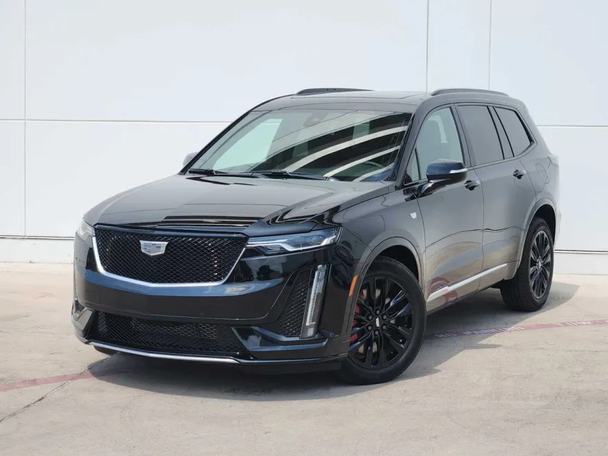 2025 Cadillac XT6 Sport photo 1