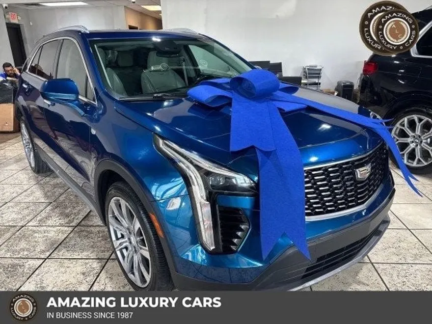 2019 Cadillac XT4 Premium Luxury photo 1
