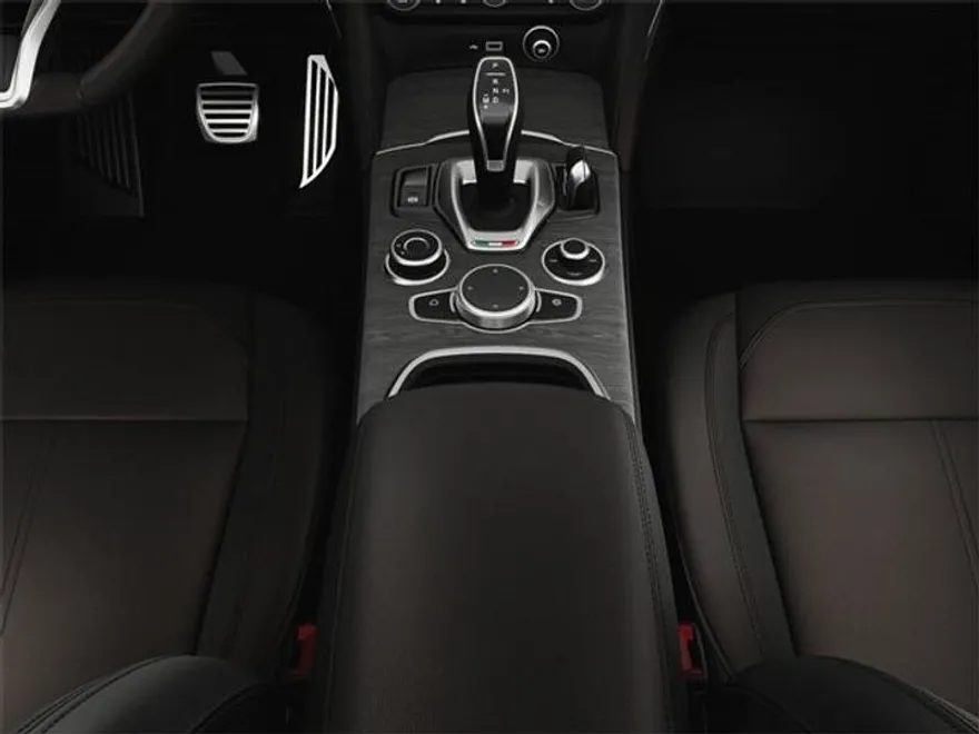 2025 Alfa Romeo Stelvio Sprint photo 25