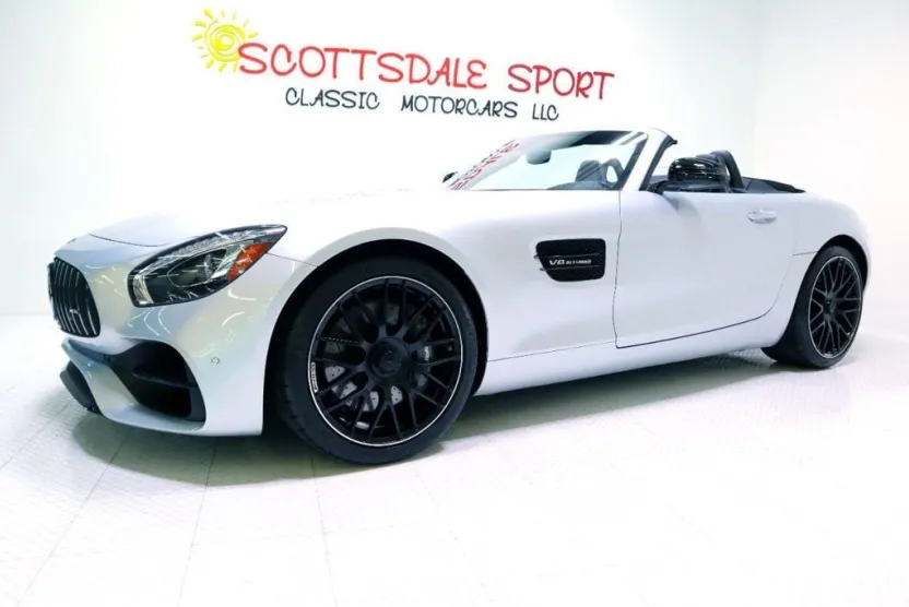 2019 Mercedes Benz AMG GT photo 1