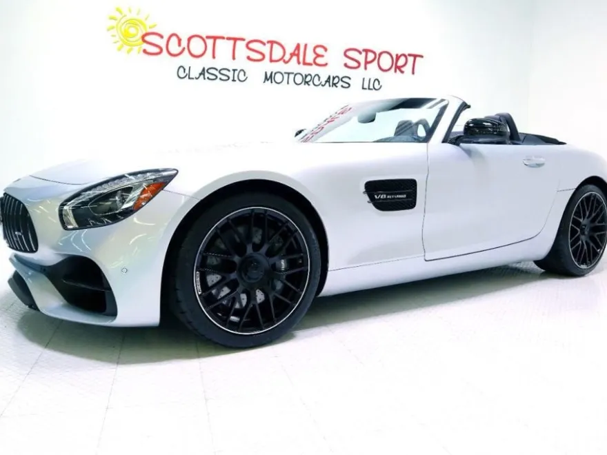 2019 Mercedes Benz AMG GT photo 1