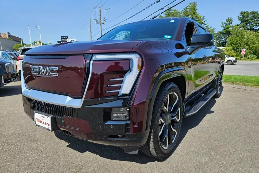 2025 Gmc Sierra EV Denali photo 1