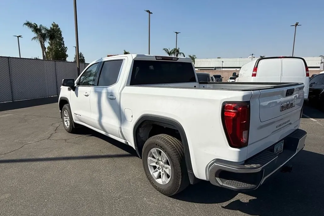 2024 Gmc Sierra 1500 SLE photo 1