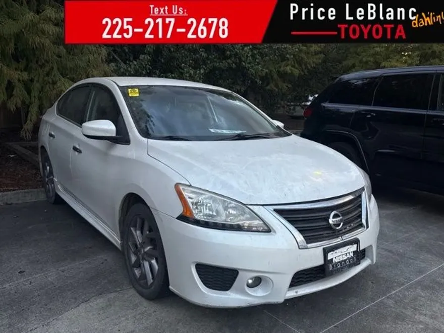 2013 Nissan Sentra SR photo 1