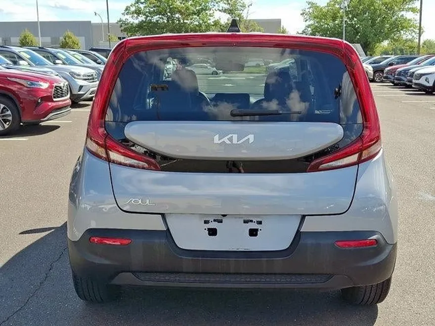 2022 Kia Soul LX photo 1