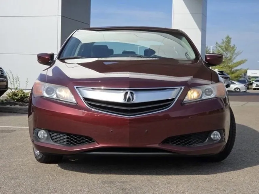 2013 Acura ILX 2.4L Premium photo 1