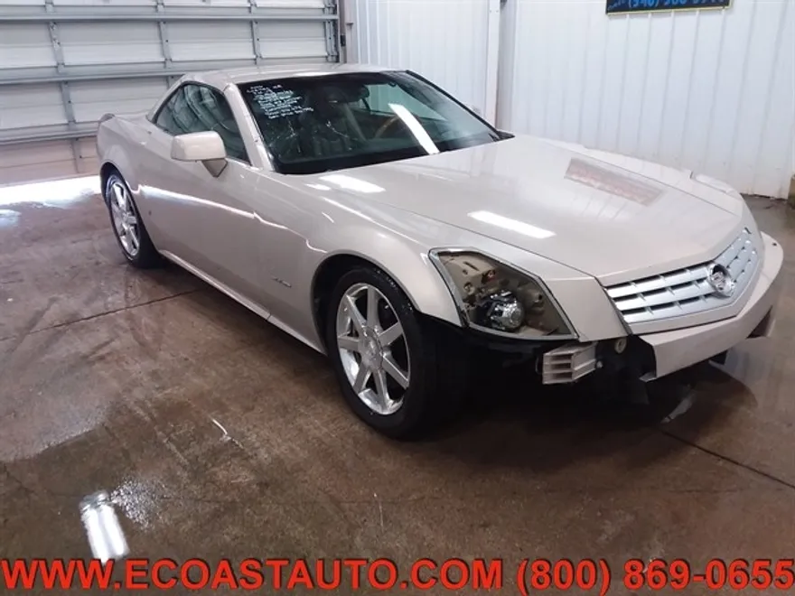 2006 Cadillac XLR photo 1