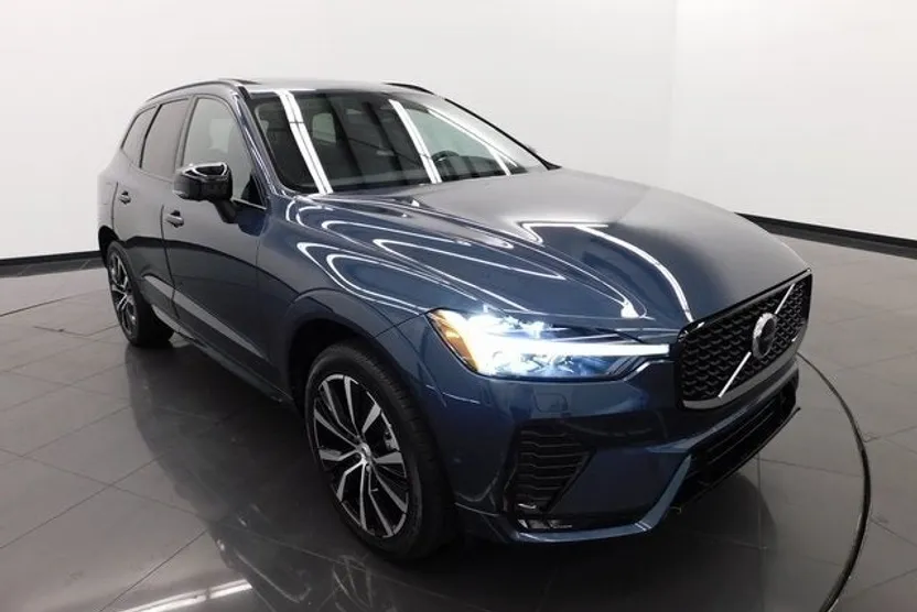 2024 Volvo XC60 B5 Plus photo 1