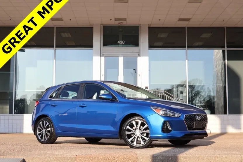 2018 Hyundai Elantra GT Base photo 1