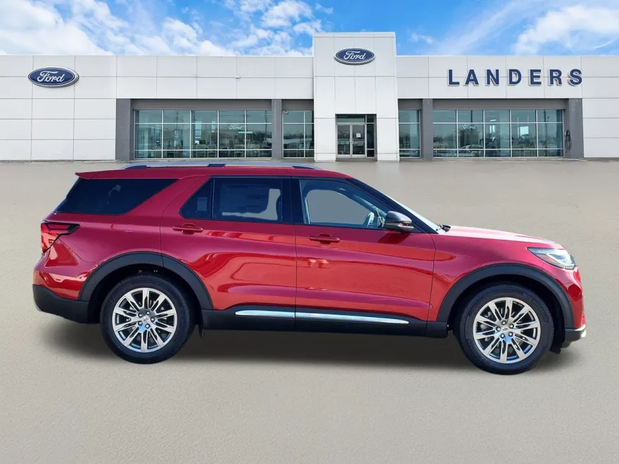 2025 Ford Explorer Platinum photo 1