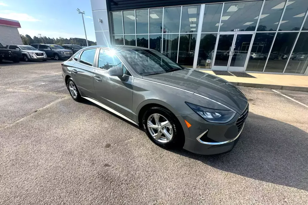2021 Hyundai Sonata SE photo 1