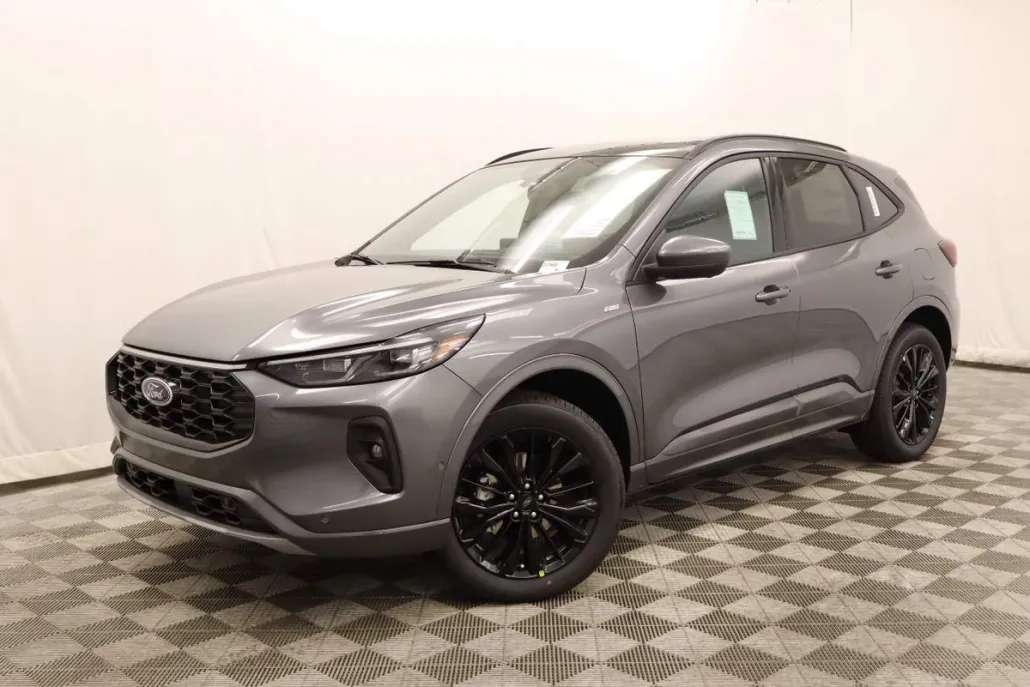 2024 Ford Escape ST-Line Elite photo 1
