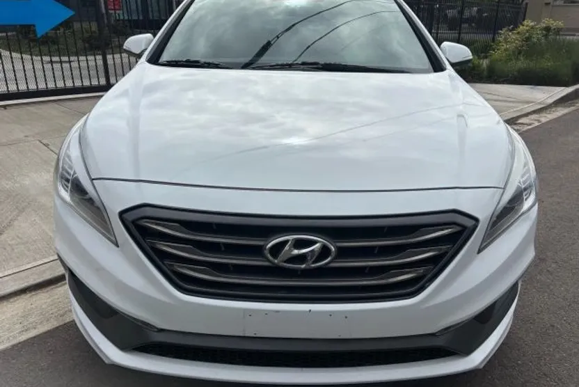 2017 Hyundai Sonata Sport 2.0T photo 1