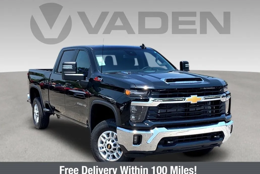 2025 Chevrolet Silverado 2500HD LT photo 1