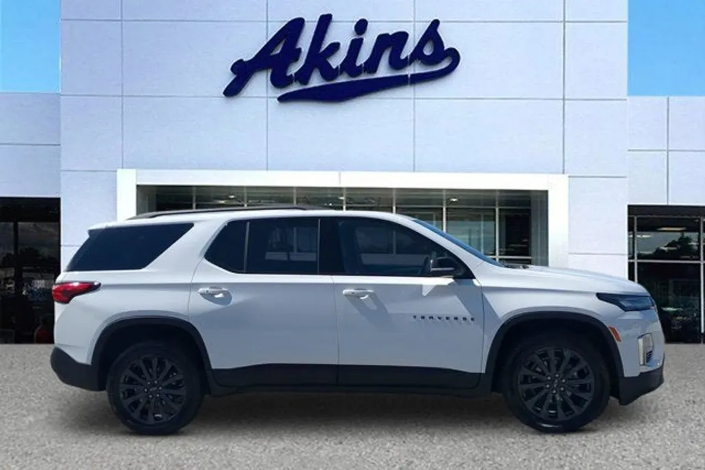 2023 Chevrolet Traverse RS photo 1