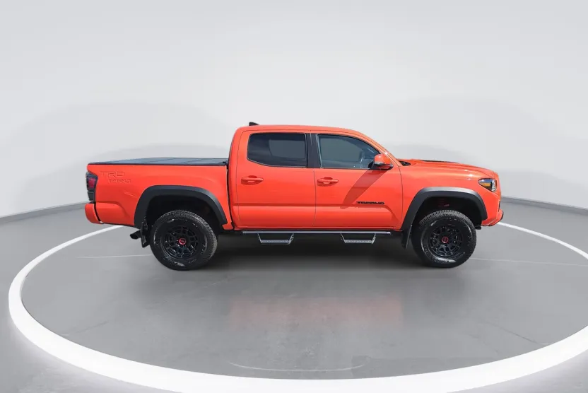 2023 Toyota Tacoma TRD Pro V6 4x4 photo 1