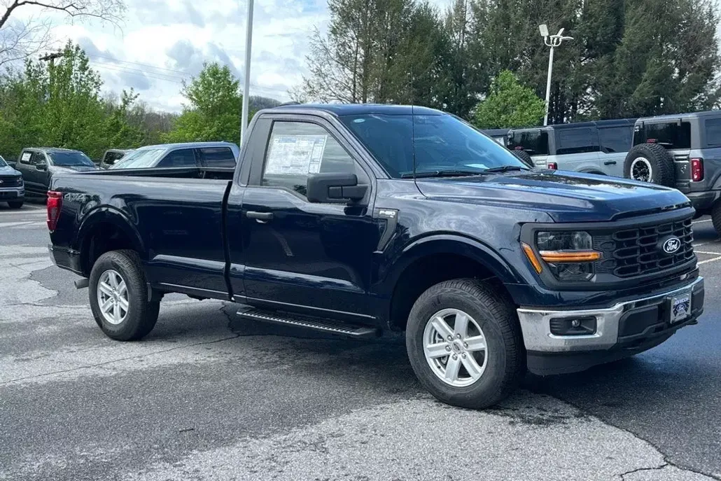 2025 Ford F-150 XL photo 1