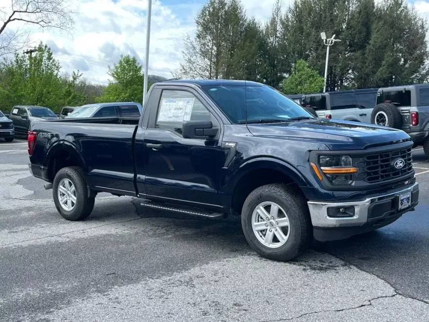 2025 Ford F-150 XL photo 1