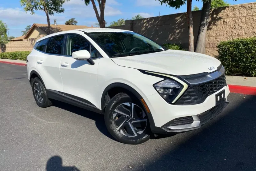 2023 Kia Sportage Hybrid LX photo 1
