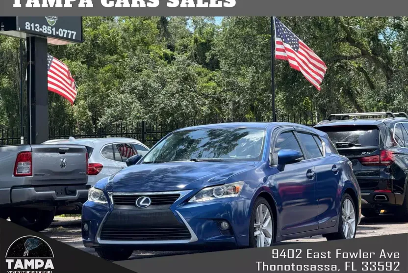2015 Lexus CT 200h photo 1