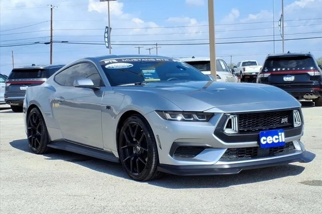 2024 Ford Mustang EcoBoost photo 1