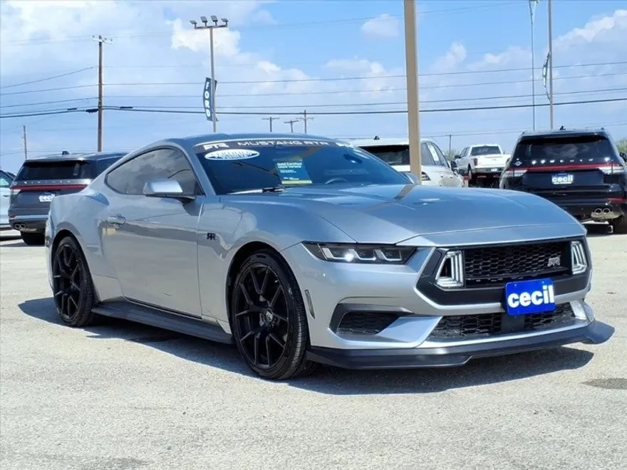 2024 Ford Mustang EcoBoost photo 1