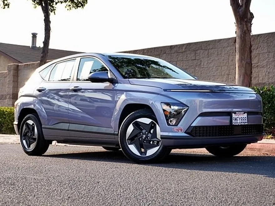 2024 Hyundai Kona Electric SE photo 1
