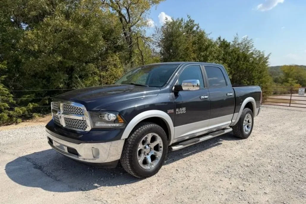 2013 Ram 1500 Laramie photo 1