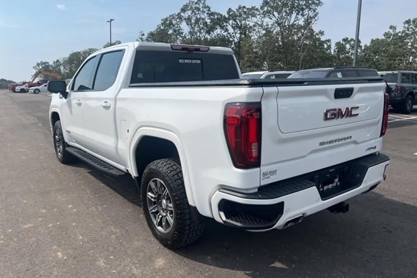 2024 Gmc Sierra 1500 AT4 photo 1