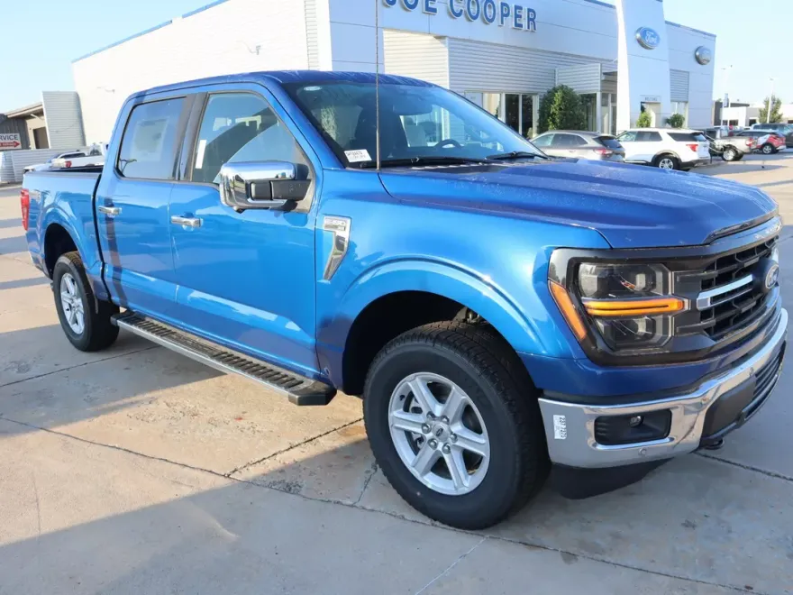 2025 Ford F-150 XLT photo 1