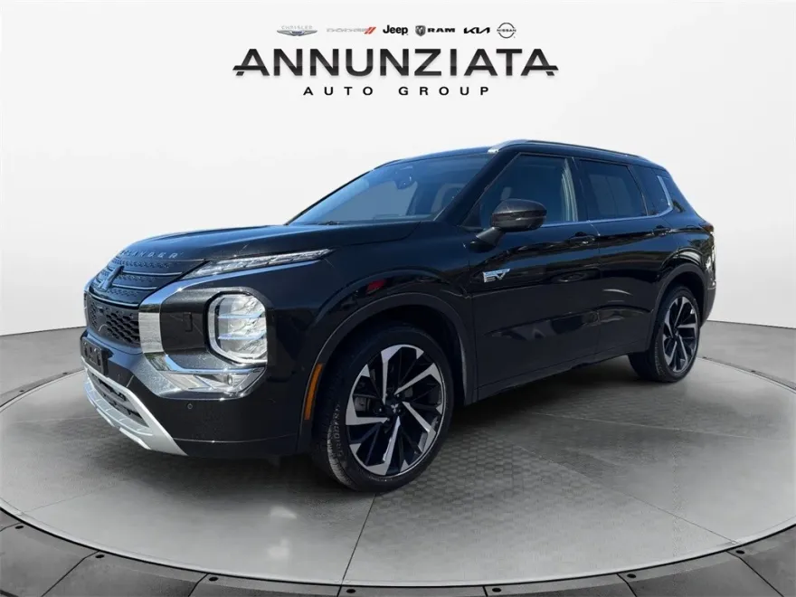 2024 Mitsubishi Outlander PHEV SEL photo 1