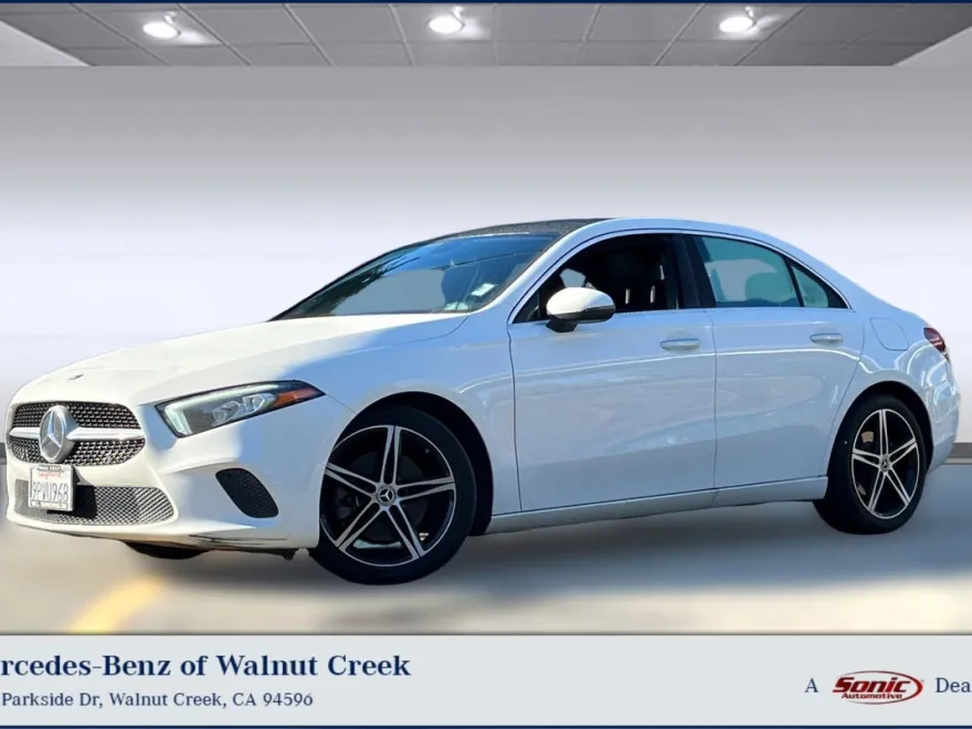 2022 Mercedes Benz A 220 photo 1