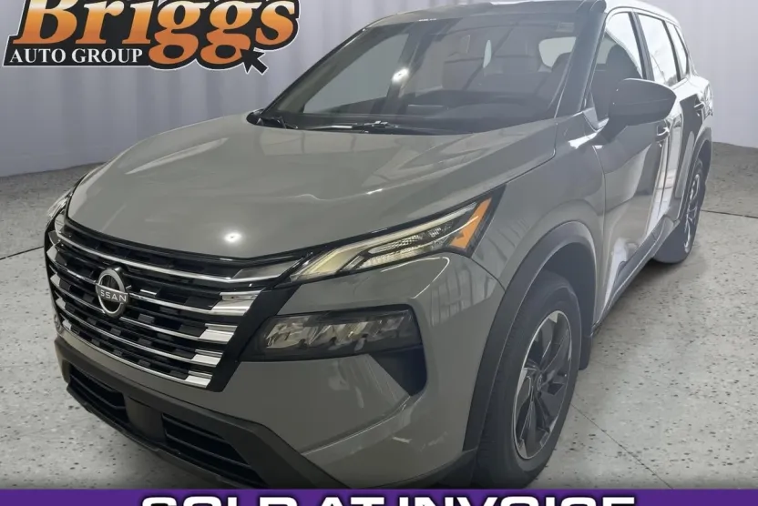 2026 Nissan Rogue SV photo 1
