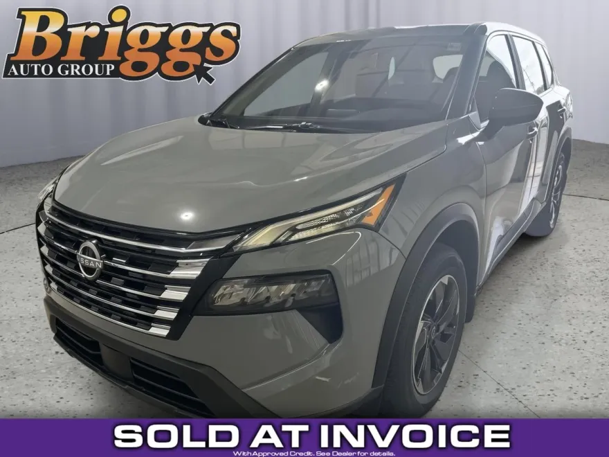 2026 Nissan Rogue SV photo 1