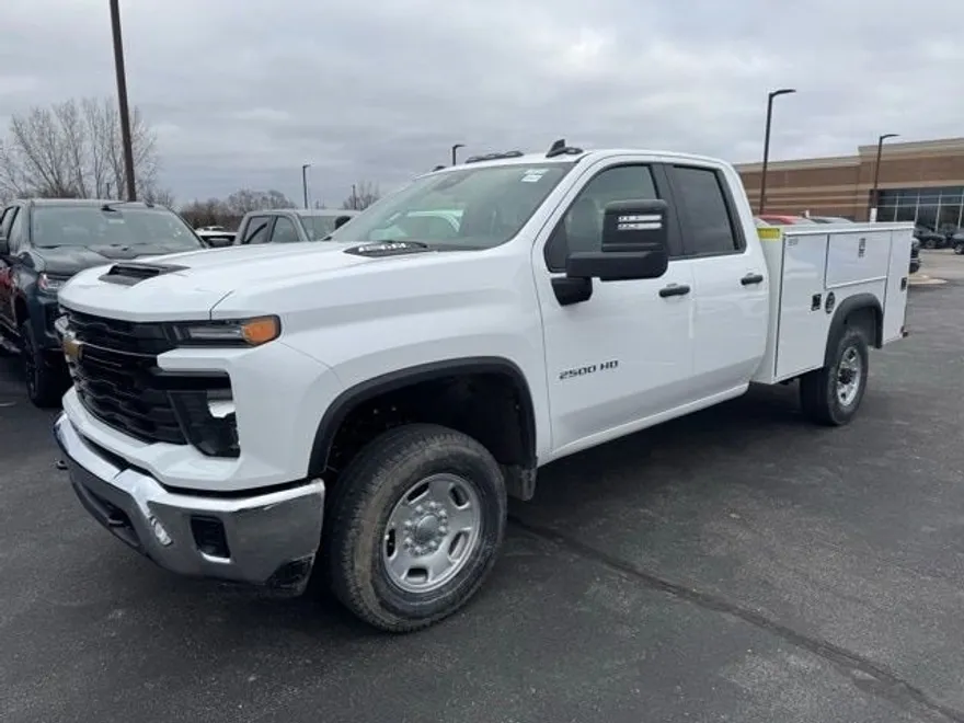2025 Chevrolet Silverado 2500HD photo 1