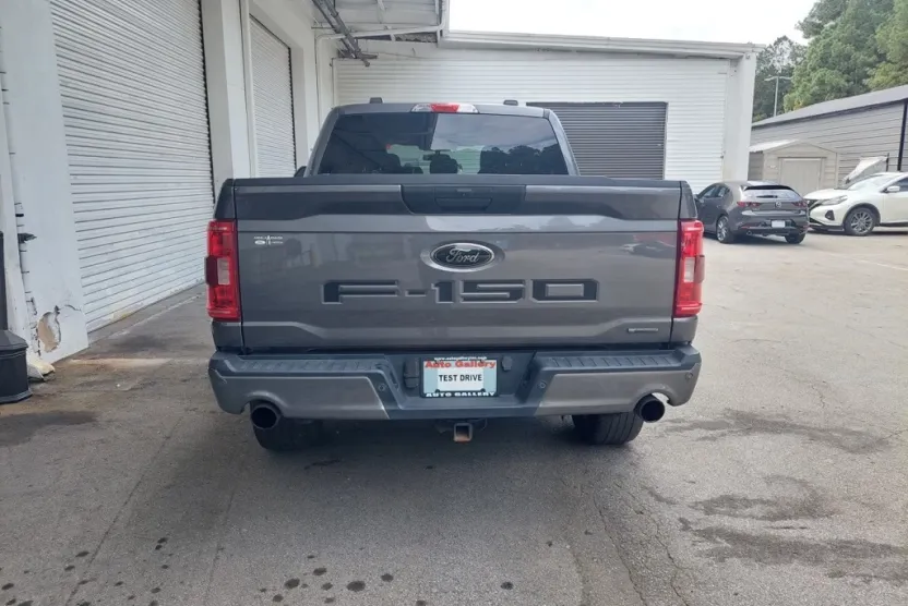 2022 Ford F-150 XL photo 1