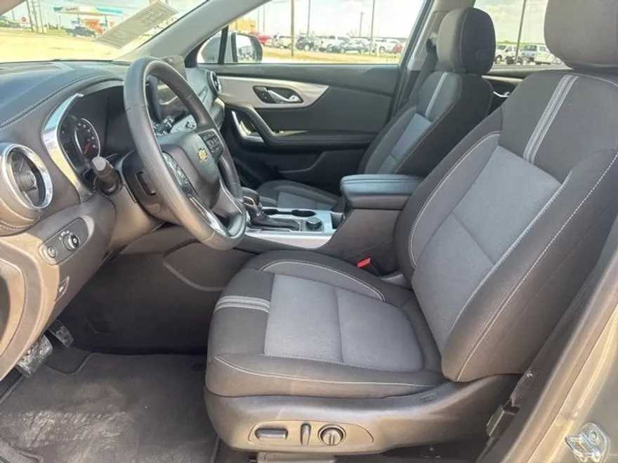 2025 Chevrolet Blazer 2LT photo 1