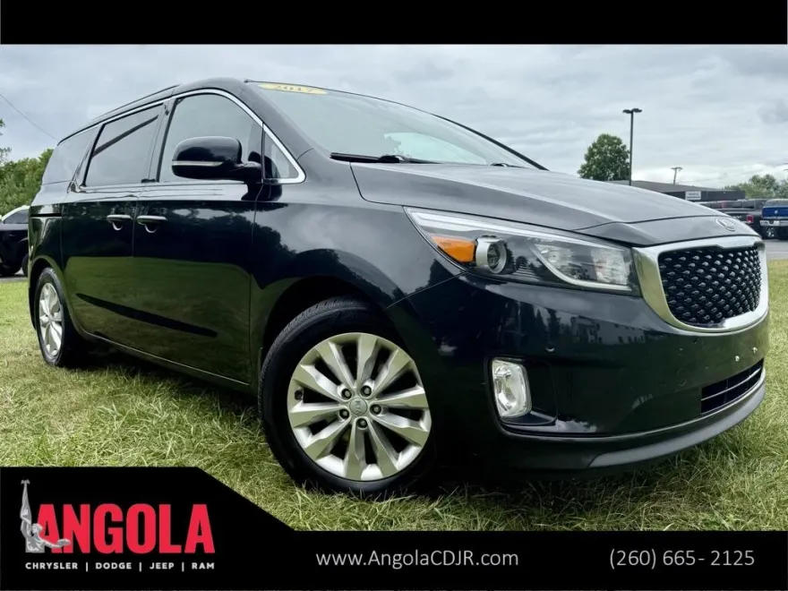 2017 Kia Sedona EX photo 1