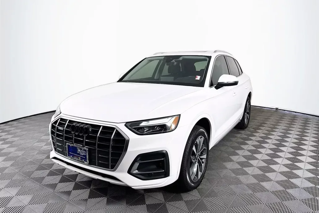 2021 Audi Q5 45 Premium photo 1
