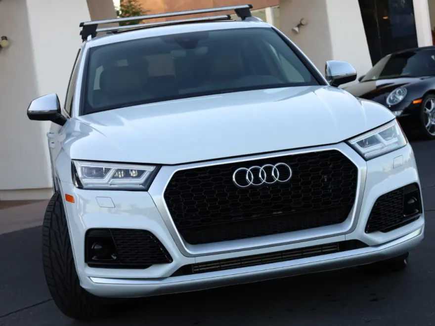 2019 Audi SQ5 Premium photo 1