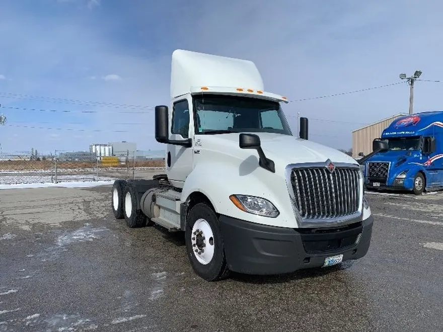 2019 International LT625 LT photo 1