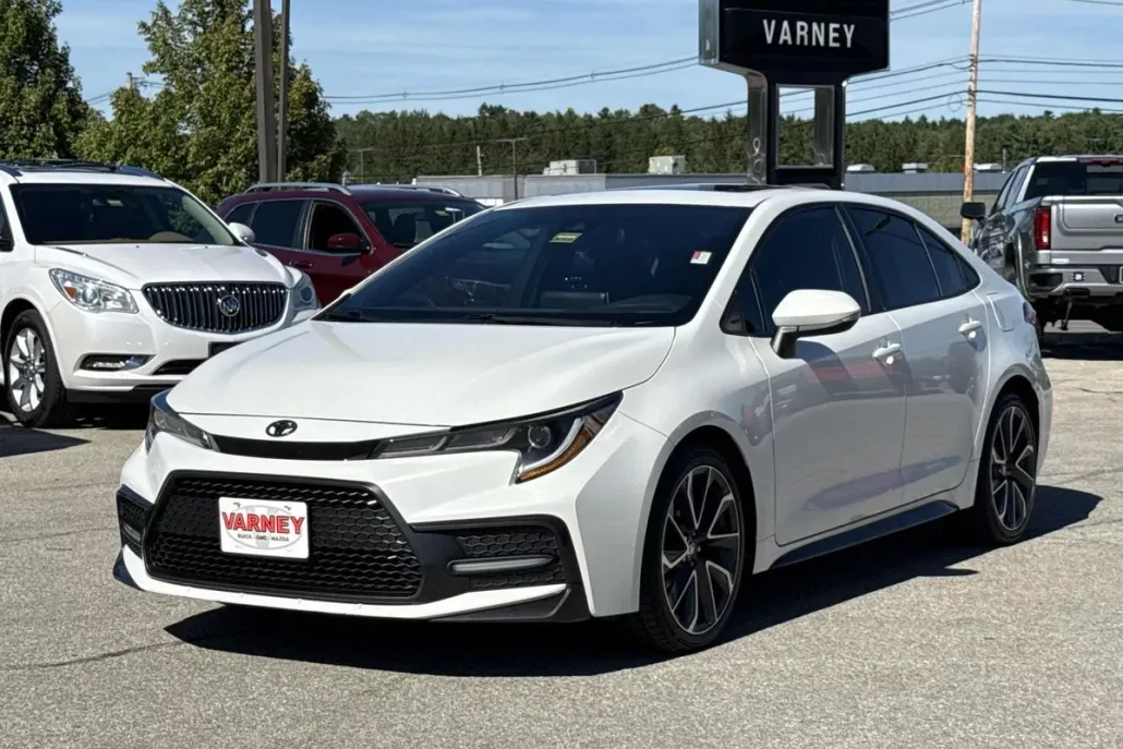 2020 Toyota Corolla SE photo 1