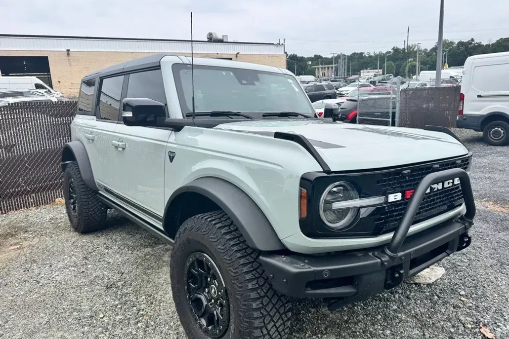 2021 Ford Bronco First Edition photo 1