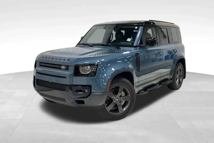 2020 Land Rover Defender 110 SE photo 1