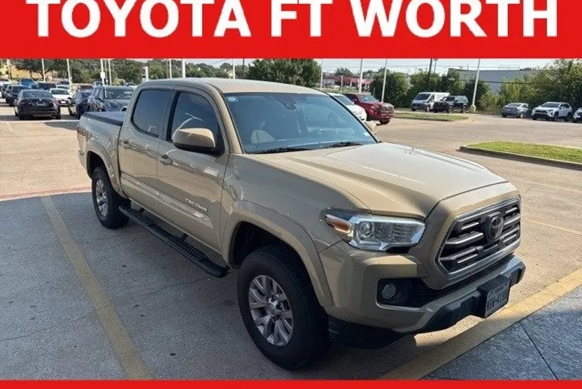 2019 Toyota Tacoma SR5 V6 photo 1